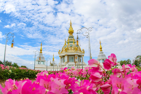 Wat Tung Set Tee, Temple in Khonkaen province,Thailandのeditorial素材