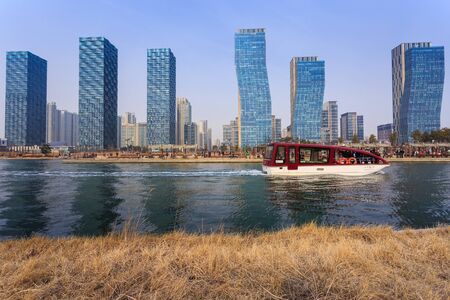 Songdo,South Korea - March 09, 2015: Songdo Central Park in Songdo International Business District, Incheon South Korea.のeditorial素材