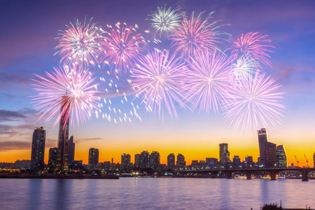 Fireworks along the Han River in International Fireworks Festival at Yeouido, Seoul, South Korea.の写真素材