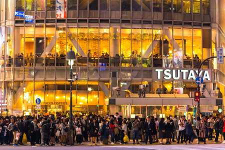 Tokyo, Japan - April 4 , 2018 : shibuya crossing junction Famous place  in Tokyo Japan , entertainment , bar and restaurant zoneのeditorial素材