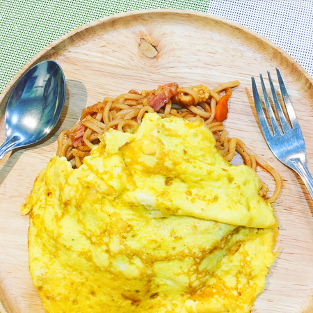 yaki-soba with omeletの写真素材