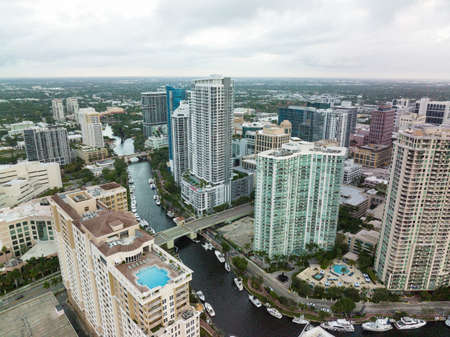downtown cityscape of fort lauderdale in south florida metropolis during cloudy dayの写真素材