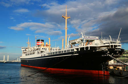 Passenger ship in the port of Yokohama, Japanのeditorial素材