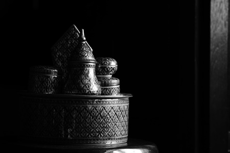 The Benjarong (Bencharong),Traditional tray Antique Ceramic with intricate designed from thailand.の写真素材