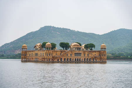 jal mahal palace on lake in Jaipur Indiaのeditorial素材