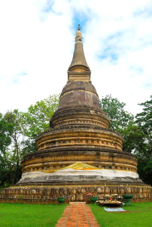 Wat Umong in Ciangmaiの写真素材