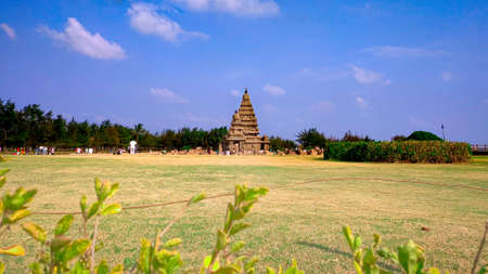 Shore temple a popular tourist destination and UNESCO world heritage build by The King Pallava at Mahabalipuram, Tamil Nadu, South Indiaのeditorial素材