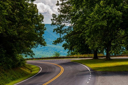 Curve on Skyline Drive and view of the Blue Ridge in Shenandoah National Park, Virginia.の写真素材