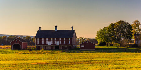 Barn on a farm in Gettysburg, Pennsylvania.の写真素材