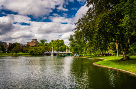 Pond in the Public Garden in Boston, Massachusetts.のeditorial素材