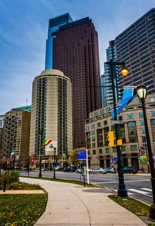Street and skyscrapers in Philadelphia, Pennsylvania.のeditorial素材
