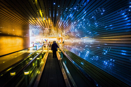 Underground moving walkway at the National Gallery of Art, in Washington, DC.のeditorial素材