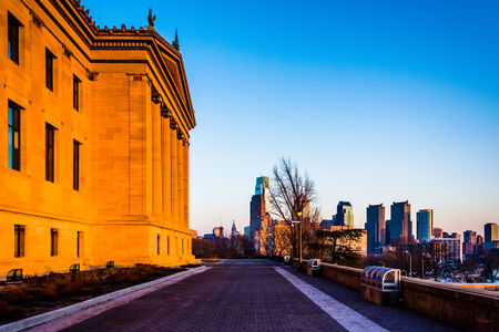 The Art Museum and skyline at sunset, in Philadelphia, Pennsylvania.のeditorial素材