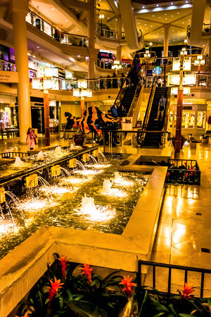 Fountains inside The Gallery, in Baltimore, Maryland.のeditorial素材