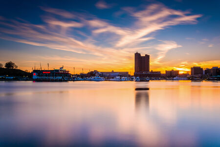 Long exposure at sunset of the Inner Harbor, Baltimore, Maryland.のeditorial素材