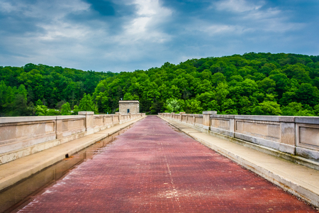 The bridge over Prettyboy Dam, in Baltimore County, Maryland.の写真素材