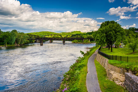 The Delaware River in Easton, Pennsylvania.の写真素材