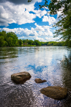 The Delaware River, north of Easton, Pennsylvania.の写真素材