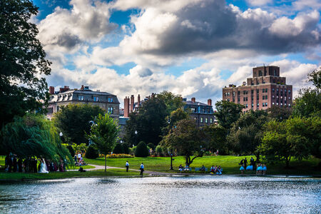 Buildings and a pond in the Public Garden in Boston, Massachusetts.のeditorial素材