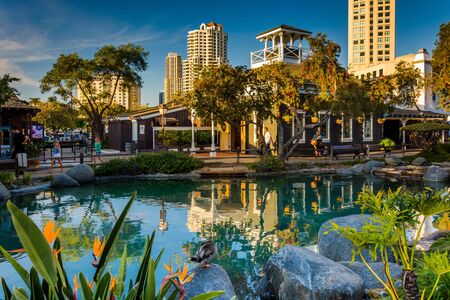 Pond and buildings at Seaport Village, in San Diego, California.のeditorial素材