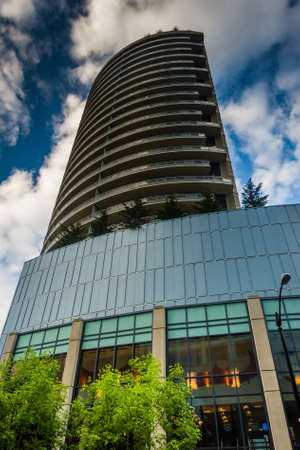 Modern building in downtown Seattle, Washington.のeditorial素材