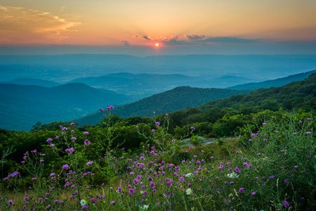 Sunset over the Blue Ridge Mountains, seen from Skyline Drive in Shenandoah National Park, Virginia.の写真素材