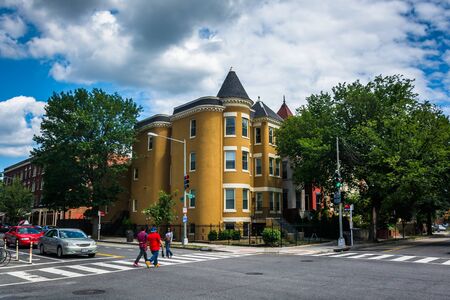 Historic buildings in Columbia Heights, in Washington, DC.のeditorial素材