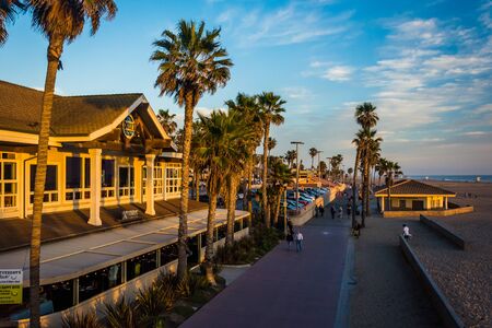 Evening view of the Boardwalk, in Huntington Beach, California.のeditorial素材