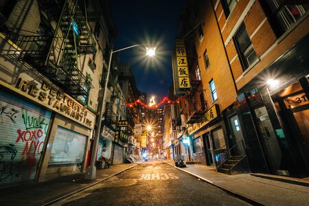 Pell Street at night, in Chinatown, Manhattan, New York.のeditorial素材