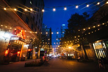Pedestrian area in Downtown Brooklyn at night, in Brooklyn, New York.のeditorial素材