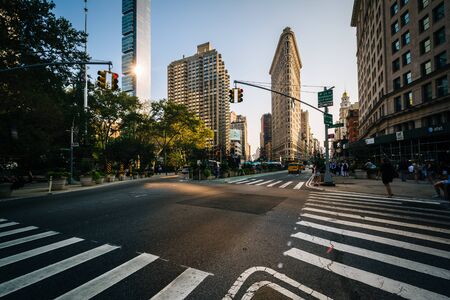 Intersection of Broadway and 5th Avenue, in the Flatiron District, in Manhattan, New York.のeditorial素材