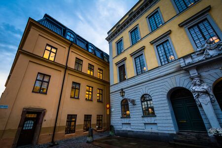 Buildings on Slottsbacken, in Glama Stan, Stockholm, Sweden.のeditorial素材