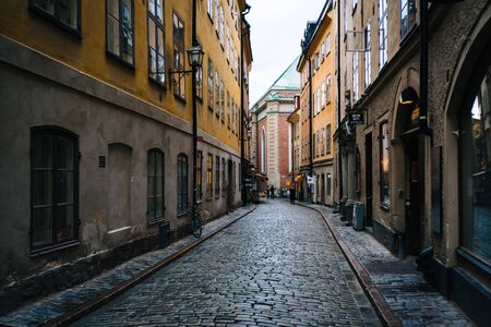 Narrow street in Galma Stan, Stockholm, Sweden.のeditorial素材