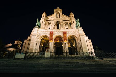 The The Basilica of the Sacred Heart of Paris at night, in Paris, France.のeditorial素材