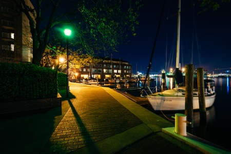 The waterfront at night, in Fells Point, Baltimore, Maryland.の写真素材