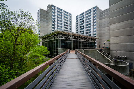Bridge and modern buildings at Towson University, in Towson, Maryland.のeditorial素材
