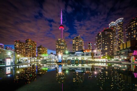 Buildings at the Harbourfront at night in Toronto, Ontario.のeditorial素材