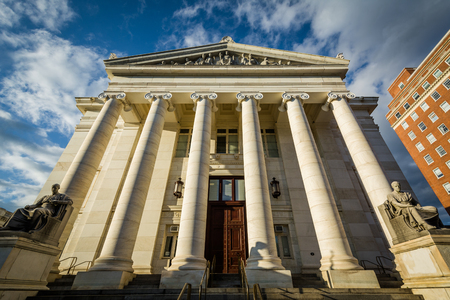 The exterior of the New Haven County Courthouse, in downtown New Haven, Connecticut.の写真素材