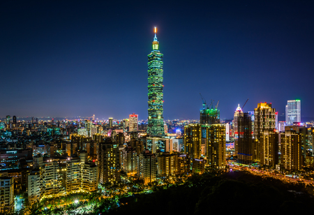 View of Taipei 101 and the Taipei skyline at night, from Elephant Mountain, in Taipei, Taiwan.のeditorial素材