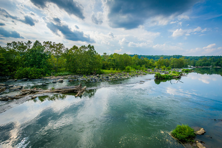 View of the Potomac River at Great Falls, Chesapeake & Ohio Canal National Historical Park, Maryland.の写真素材