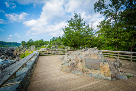 Overlook of Great Falls at Olmsted Island at Chesapeake & Ohio Canal National Historical Park, Maryland.の写真素材