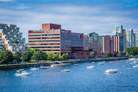 Boats in the Charles River and buildings in Cambridge, in Boston, Massachusetts.のeditorial素材