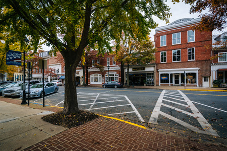 Washington Street, in downtown Easton, Maryland.のeditorial素材