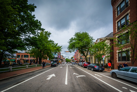 John F. Kennedy Street, at Harvard Square, in Cambridge, Massachusetts.のeditorial素材