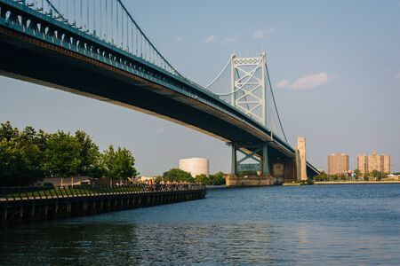 The Benjamin Franklin Bridge, in Philadelphia, Pennsylvania.の写真素材