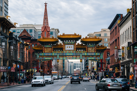 H Street and the Friendship Arch, in Chinatown, Washington, DC.のeditorial素材