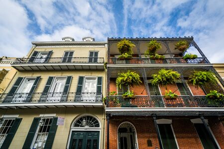 Colorful buildings in the French Quarter of New Orleans, Louisiana.のeditorial素材