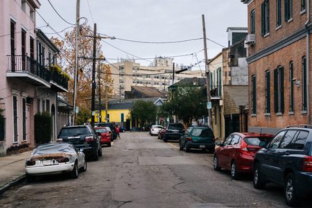 Street and buildings in Marigny, New Orleans, Louisiana.のeditorial素材