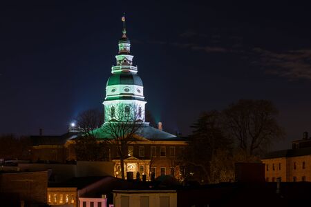 View of the dome of the Maryland State House at night, in Annapolis, Maryland.の写真素材