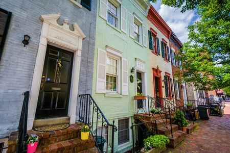 Rowhouses in Georgetown, Washington, DC.のeditorial素材